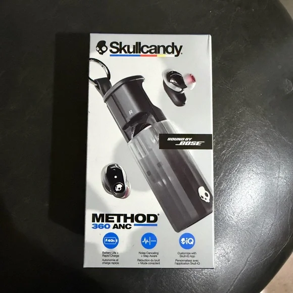 Skullcandy Method 360 ANC Earbuds with Charging Case - Black and White - Picture 1 of 4